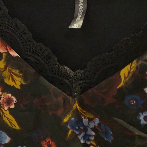 PLUS SIZE Massini floral blouse - Picture 3 of 5